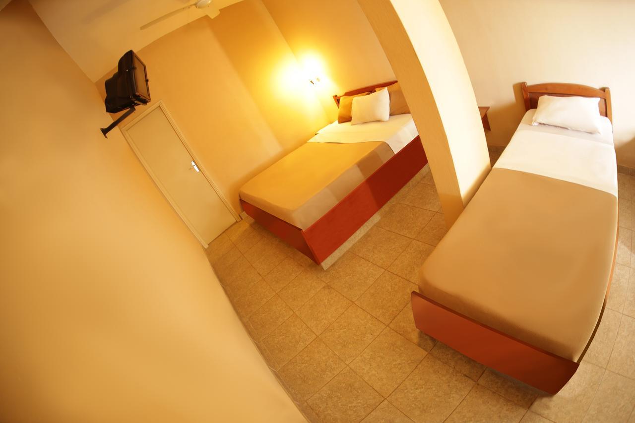 Hotel Del Sur San Lorenzo Zimmer foto
